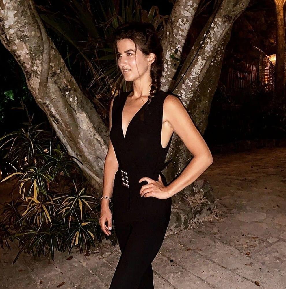 Meet your Posher, Elena